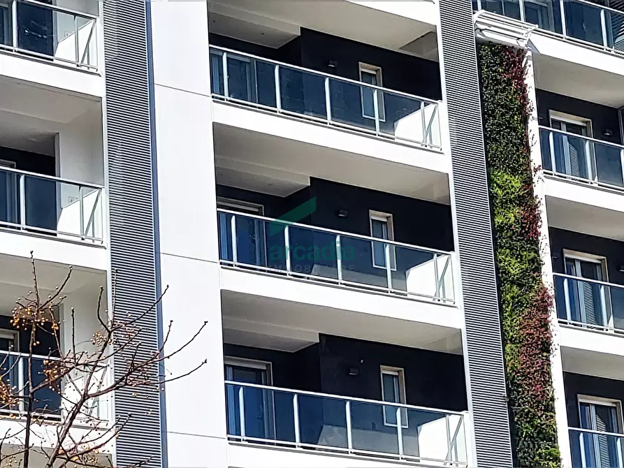 Immagine 11 di Ufficio in vendita  in Via Orfeo Mazzitelli 45 a Bari