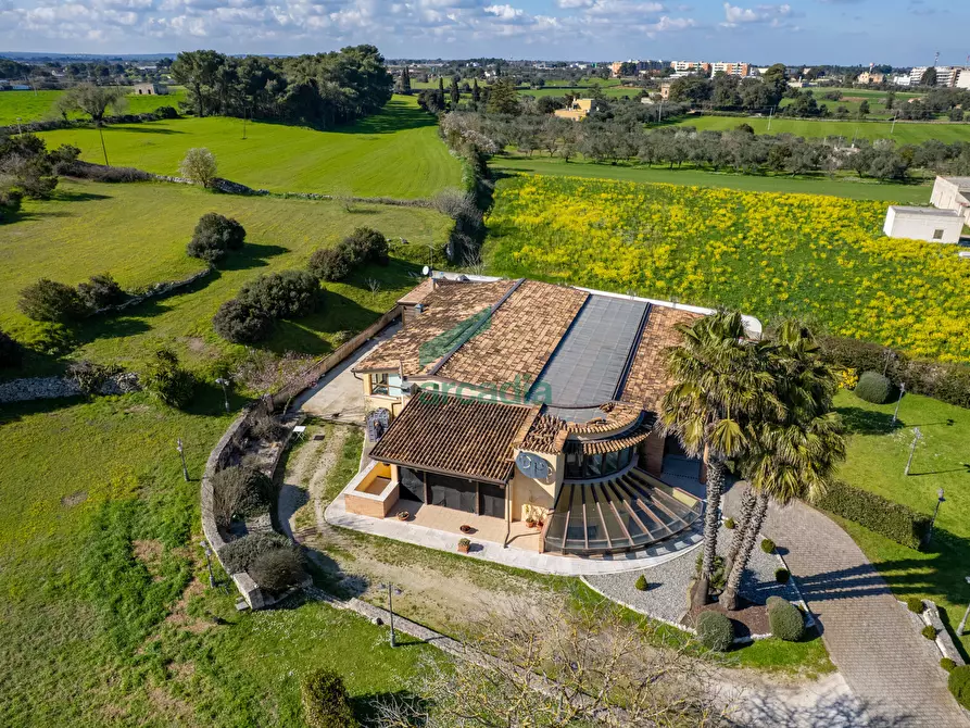Immagine 5 di Villa in vendita  in Strada Vicinale Vecchia di Matera 369 a Gioia Del Colle