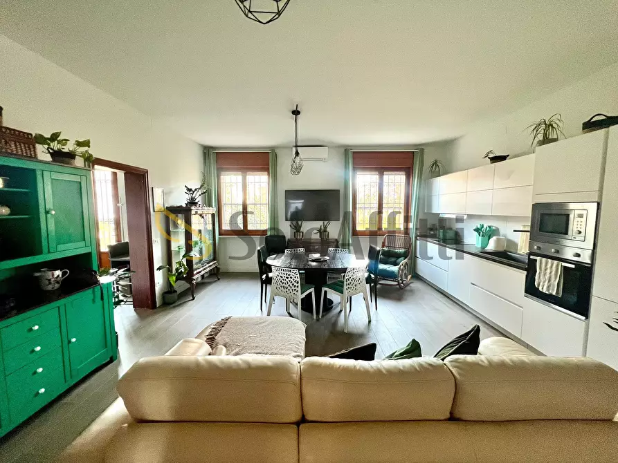 Immagine 6 di Quadrilocale in affitto  in Via Rovereto 16 a Giulianova