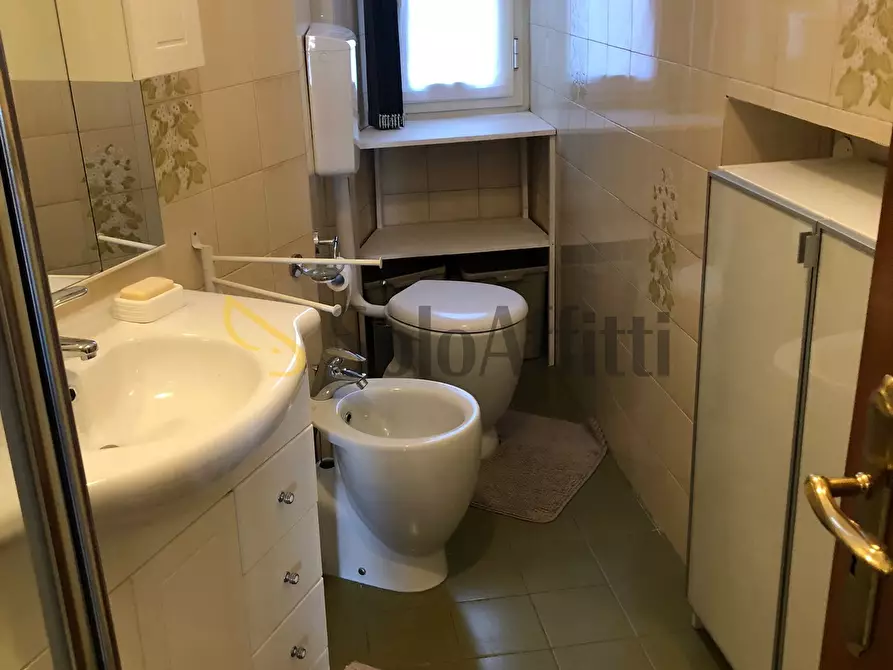 Immagine 19 di Trilocale in affitto  in Corso Peschiera 122 a Torino