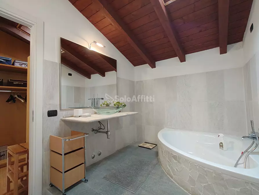 Immagine 12 di Trilocale in affitto  a Gallarate