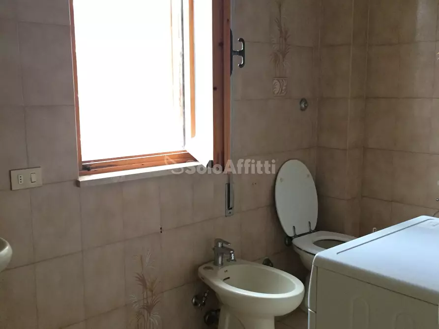 Immagine 12 di Villa in affitto  in Via Adda a Anzio