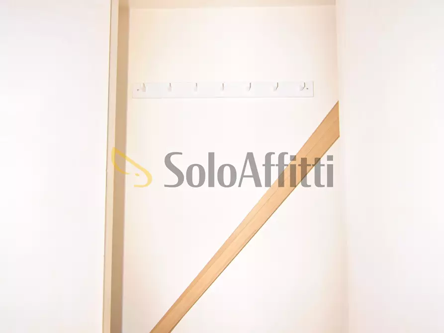 Immagine 4 di Trilocale in affitto  a Livorno