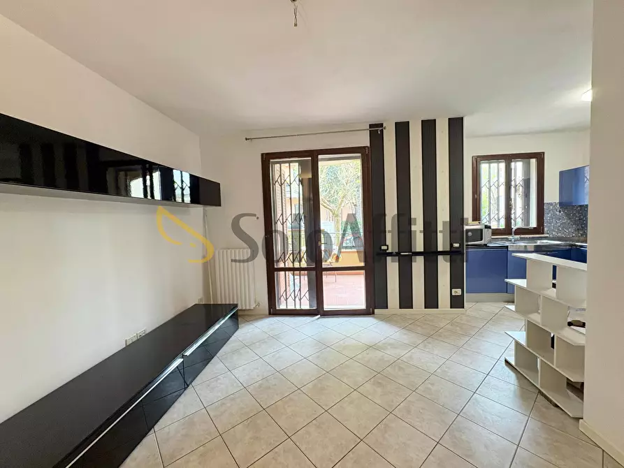 Immagine 1 di Trilocale in affitto  in Via Dario Campana 81 a Rimini