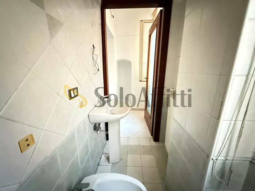 Immagine 19 di Bilocale in affitto  in Via dei Giardini 33 a Caserta