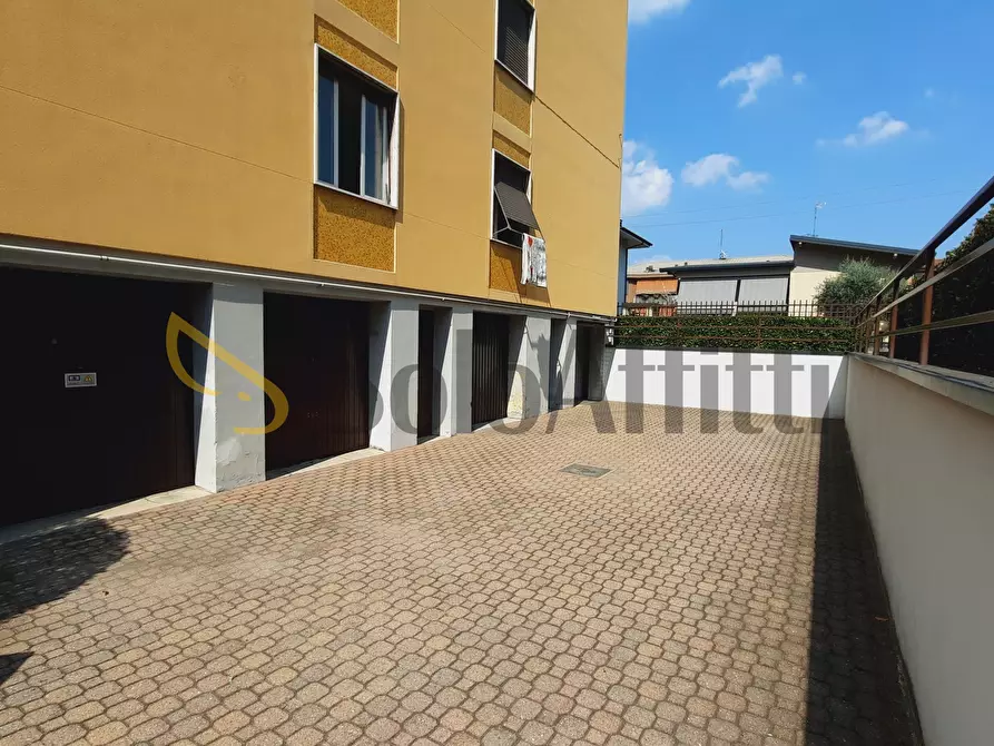 Immagine 5 di Garage in affitto  in Via Goffredo Mameli 10 a Muggiò