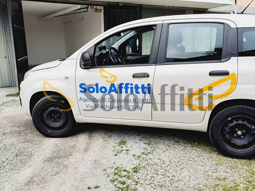 Immagine 10 di Garage in affitto  in Via Monte Grappa 185 a Cinisello Balsamo