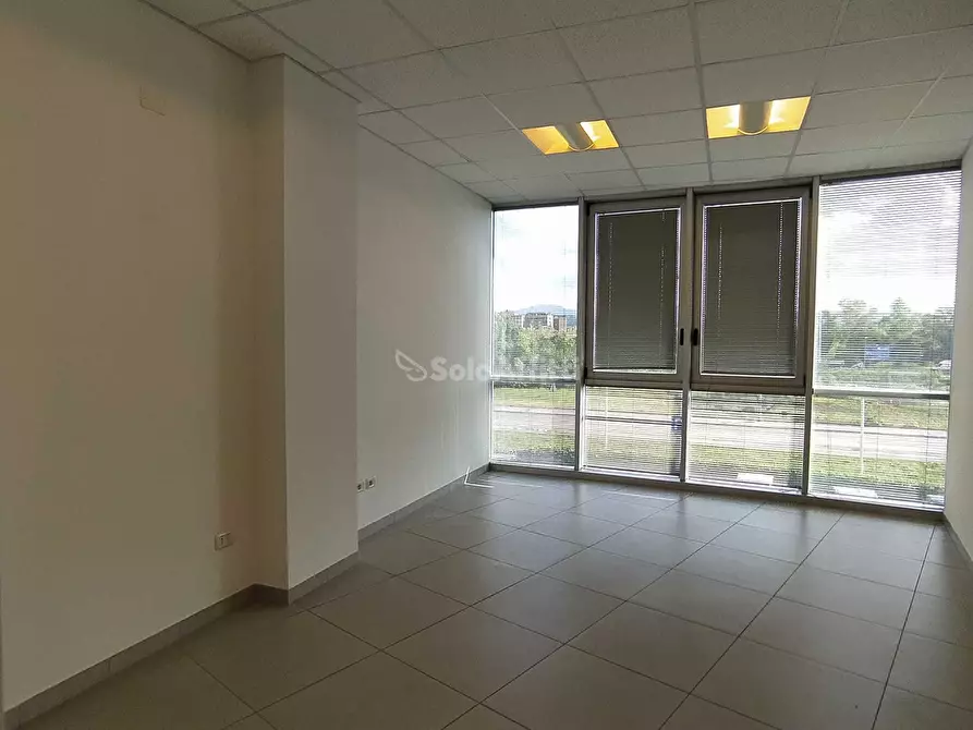 Immagine 1 di Ufficio in affitto  in Zona Fiori a Terni