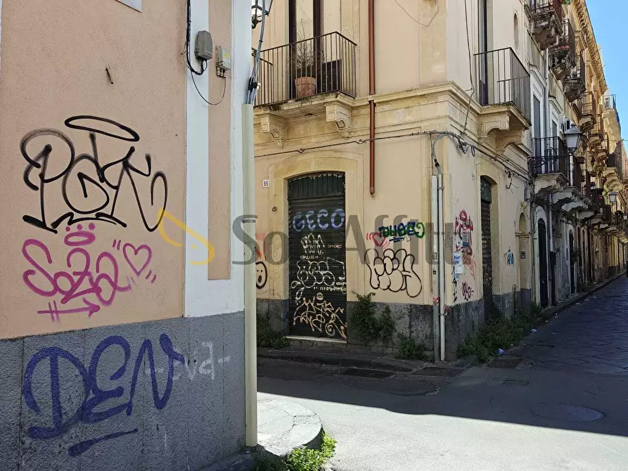 Immagine 20 di Pizzeria / Pub in affitto  a Catania