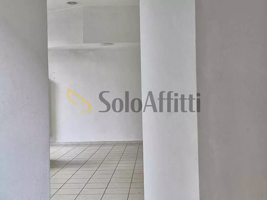 Immagine 18 di Locale commerciale in affitto  in Via Dante Di Nanni 64 a Torino