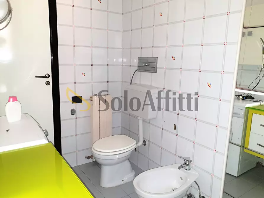 Immagine 16 di Quadrilocale in affitto  a Catanzaro