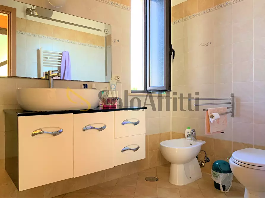 Immagine 15 di Stanza singola in affitto  a Catanzaro