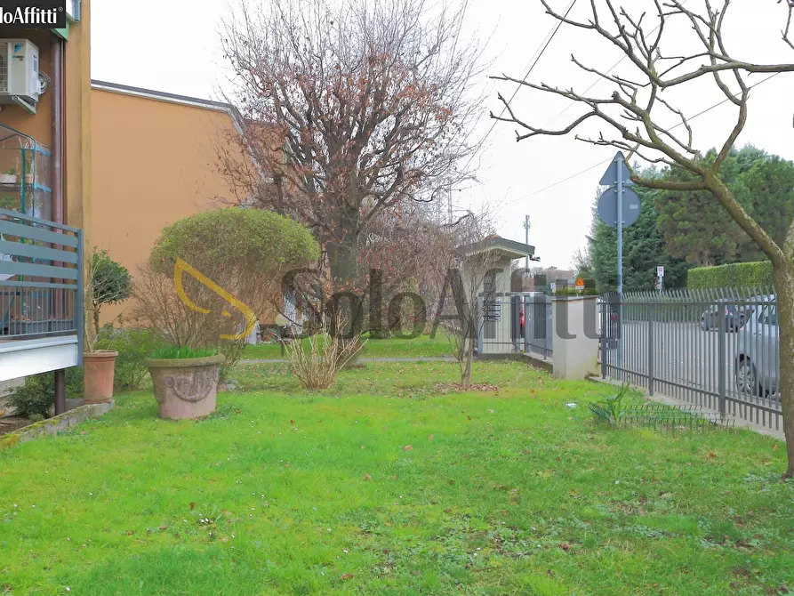 Immagine 21 di Bilocale in affitto  in Via Fratelli Bandiera 20 a Macherio