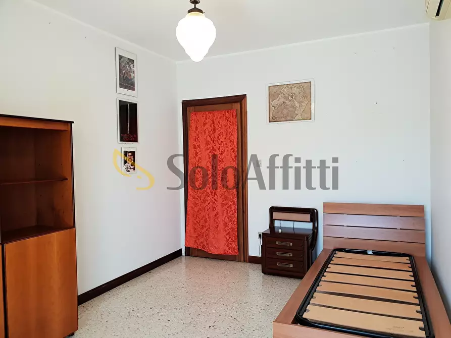 Immagine 12 di Quadrilocale in affitto  a Catanzaro
