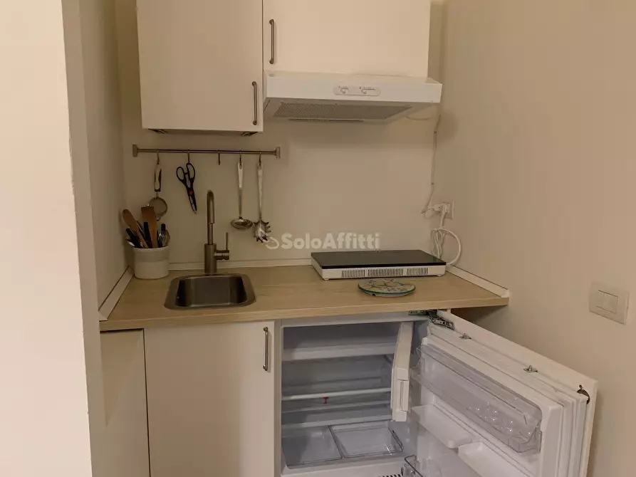 Immagine 12 di Bilocale in affitto  a Catania