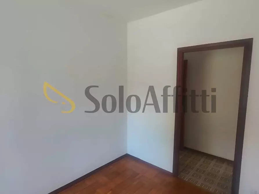 Immagine 24 di Trilocale in affitto  in Via Guglielmo Marconi a Cava Manara