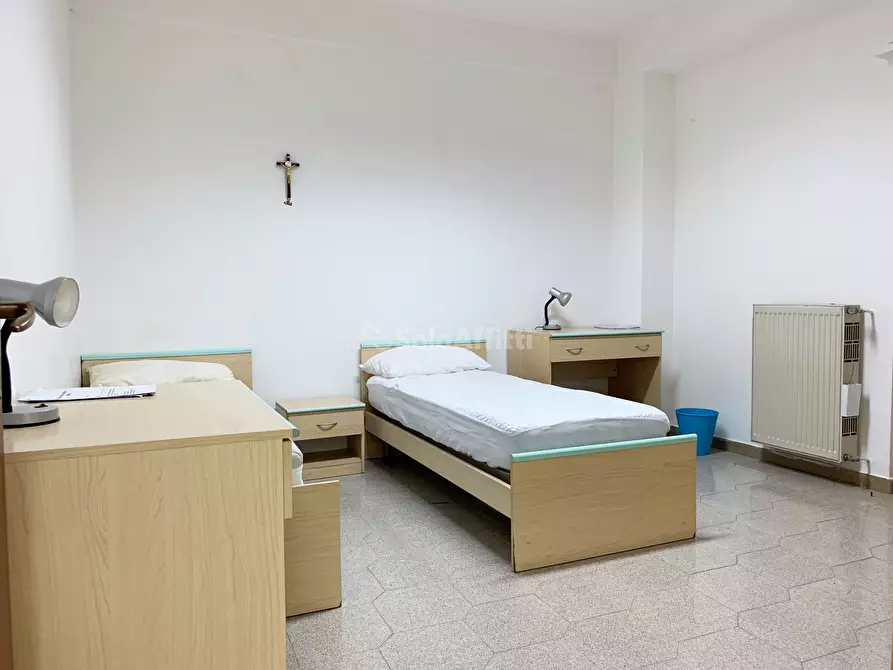 Immagine 15 di Stanza singola in affitto  a Catanzaro