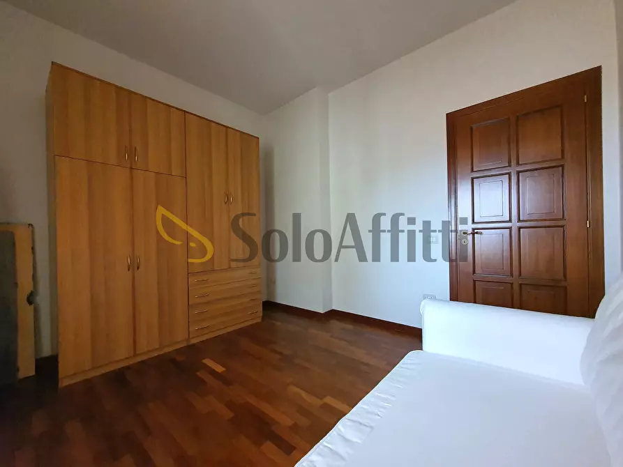 Immagine 19 di Quadrilocale in affitto  a Catanzaro