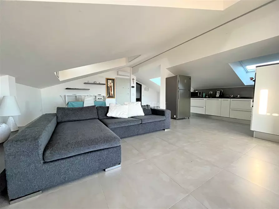 Immagine 4 di Mansarda in affitto  a Catanzaro