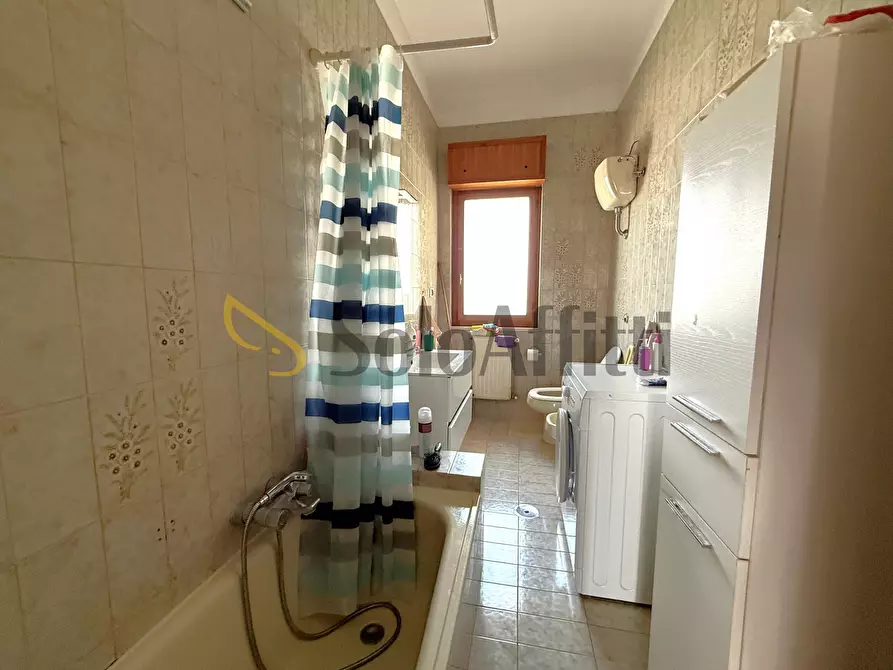 Immagine 8 di Stanza singola in affitto  a Catanzaro