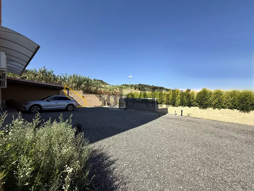 Immagine 13 di Capannone industriale in affitto  in Via Milazzo 34 a Catanzaro