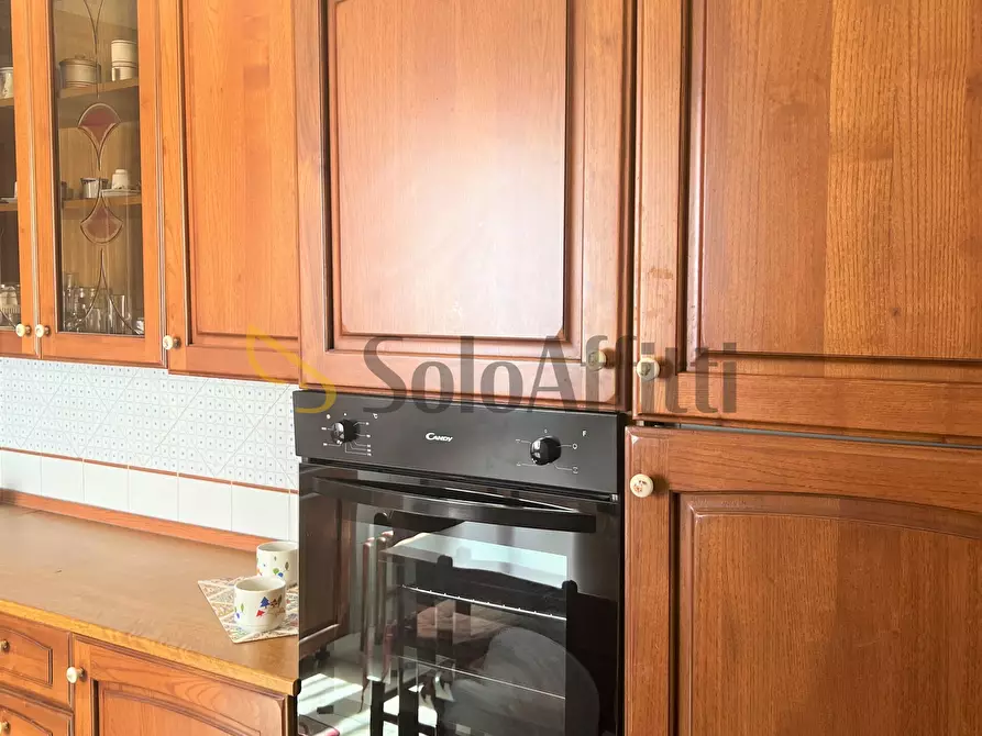 Immagine 11 di Quadrilocale in affitto  a Cagliari