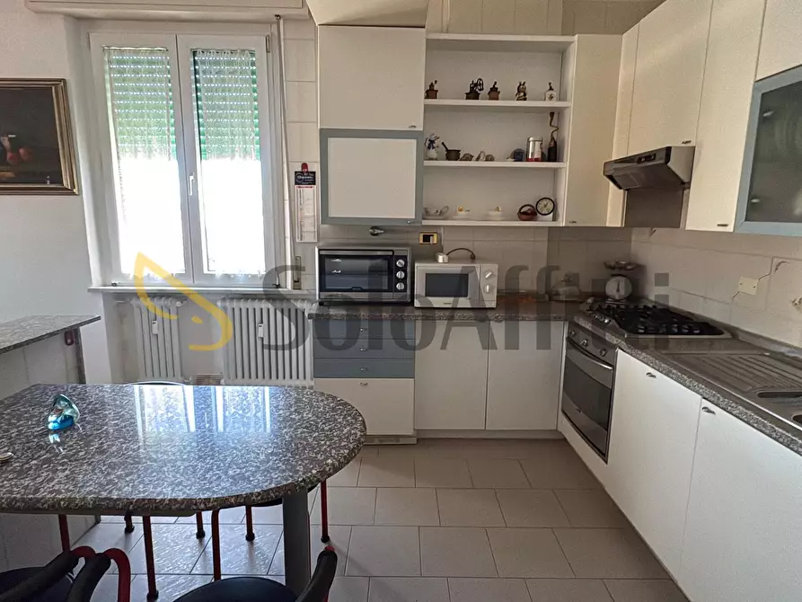 Immagine 4 di Quadrilocale in affitto  in Via Vittime  Civili 16 a Rimini
