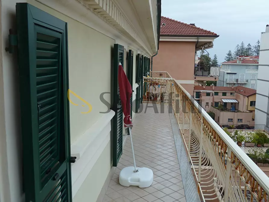 Immagine 12 di Appartamento in affitto  in Via Vittorio Emanuele II 151 a Bordighera