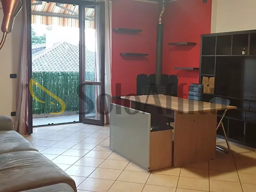 Immagine 2 di Trilocale in affitto  in Via Martiri della Libertà a Lentate Sul Seveso