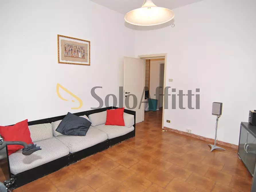 Immagine 3 di Trilocale in affitto  in PIAZZA DEL MUNICIPIO 1 a Livorno