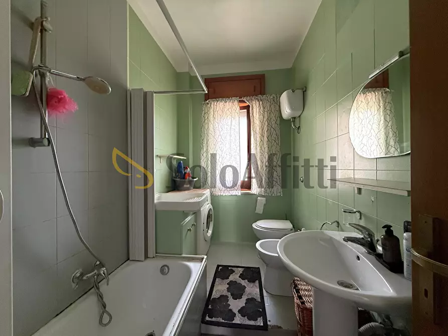 Immagine 11 di Bilocale in affitto  a Catanzaro