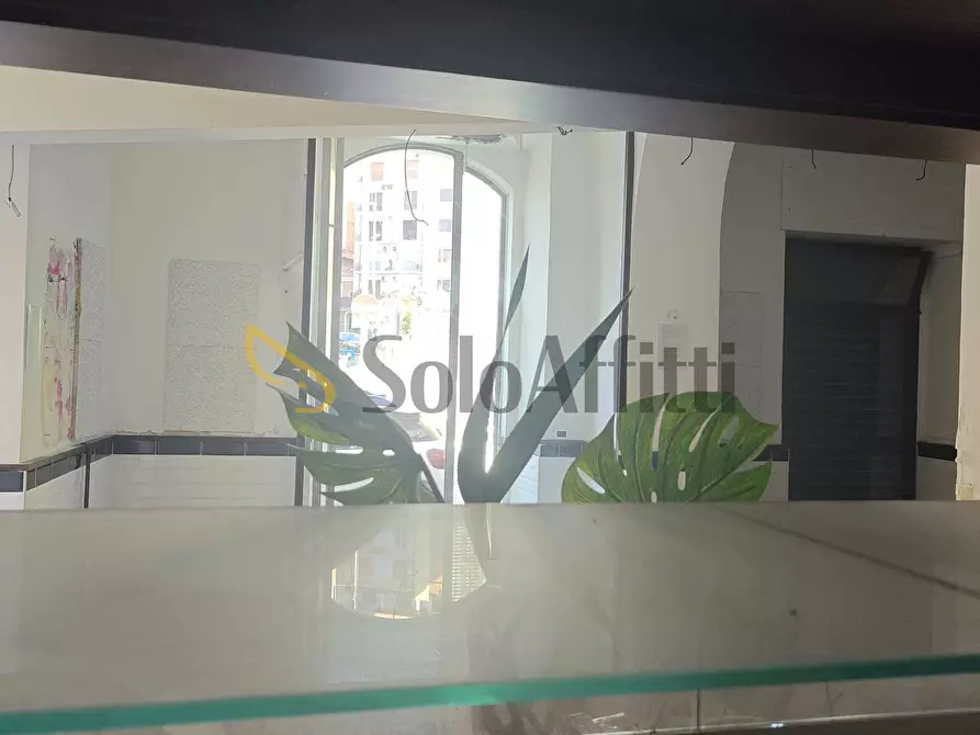 Immagine 5 di Pizzeria / Pub in affitto  a Catania