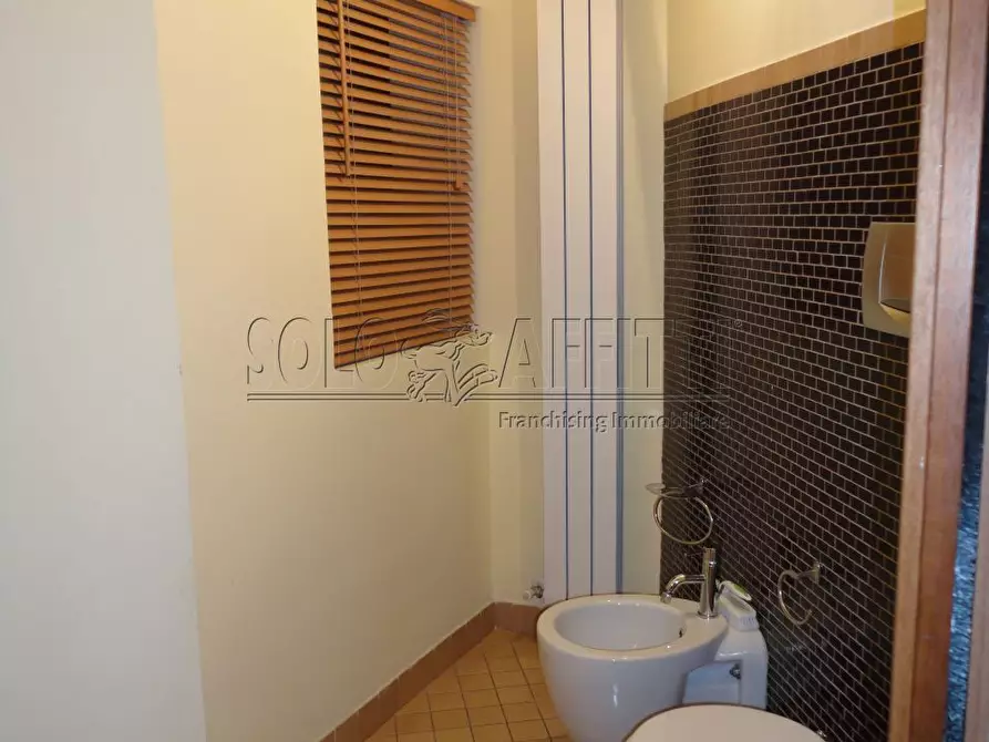 Immagine 10 di Trilocale in affitto  a Gallarate