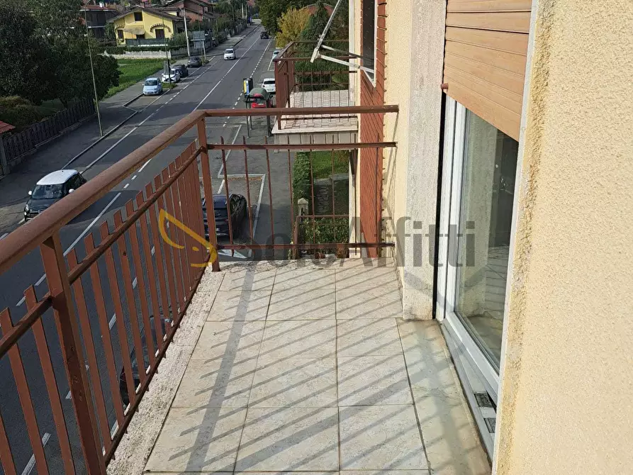 Immagine 3 di Bilocale in affitto  in Via Luigi Einaudi 61 a Rivalta Di Torino