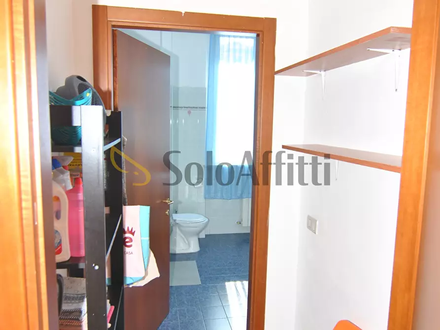 Immagine 11 di Monolocale in affitto  in Via de Larderel 88 a Livorno