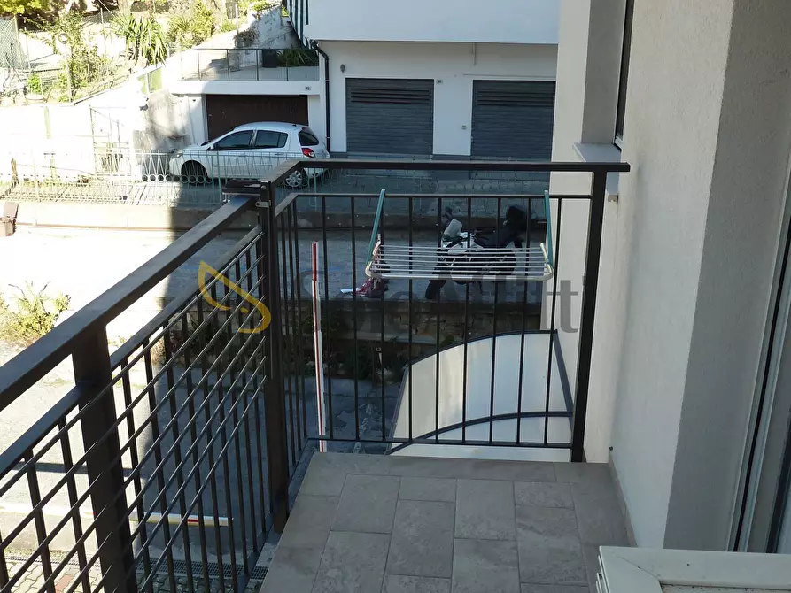 Immagine 16 di Bilocale in affitto  in Via delle Ginestre 20 a San Remo