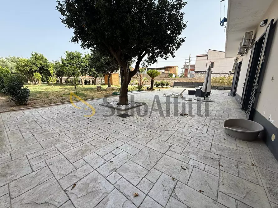 Immagine 21 di Villa in affitto  in Via Ten. Politano 4 a Caserta