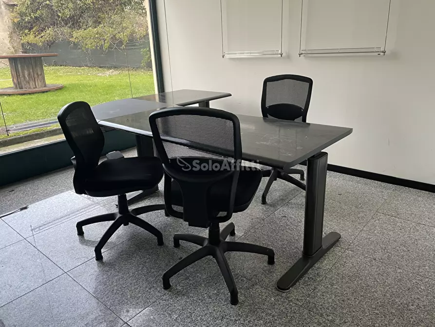 Immagine 42 di Locale commerciale in affitto  in Piazza Baracca 18 a Buscate