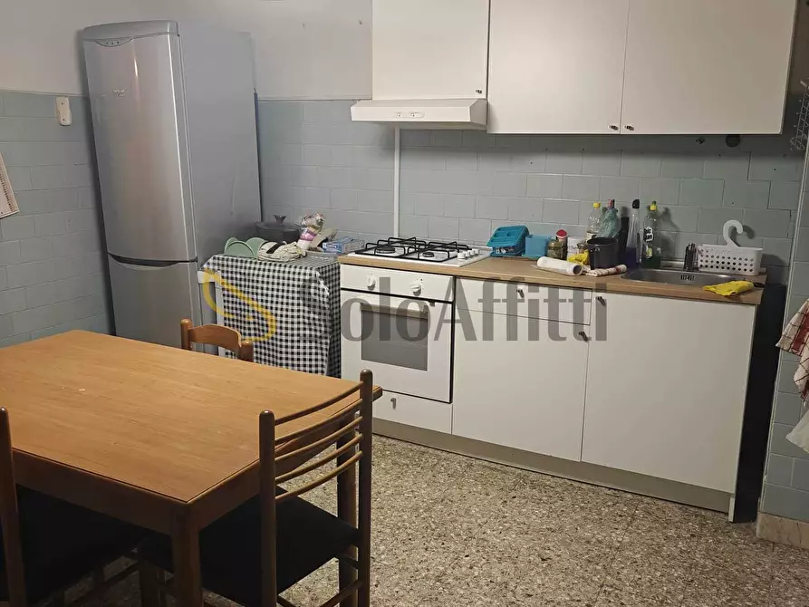 Immagine 4 di Stanza singola in affitto  a Catania