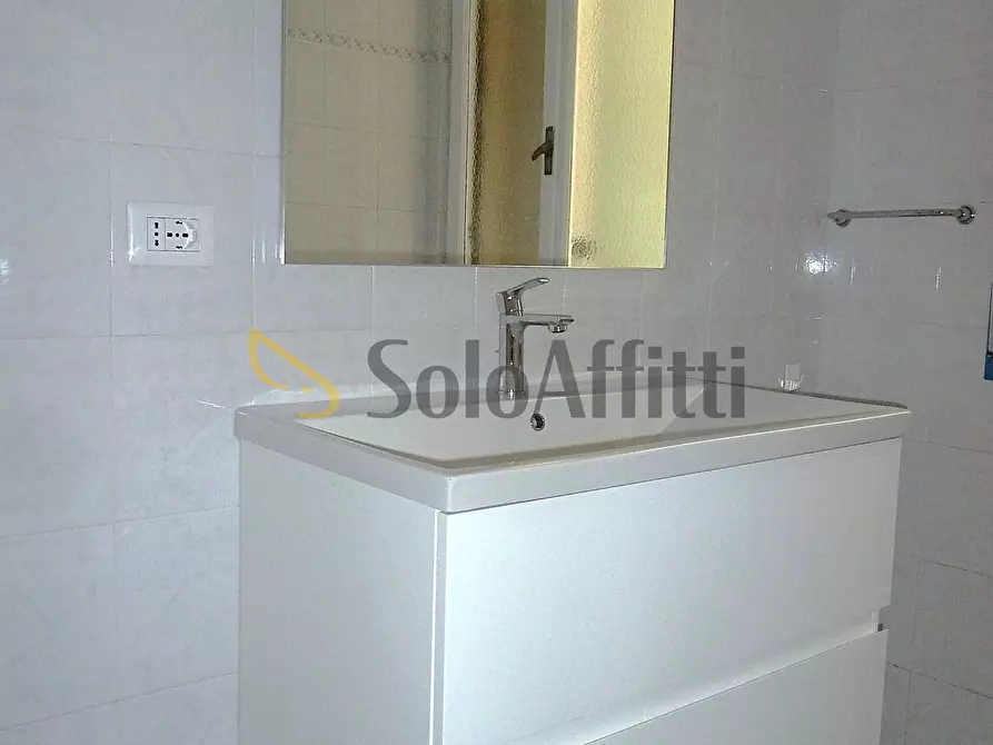 Immagine 17 di Trilocale in affitto  in Via Zeffiro Massa 289 a San Remo