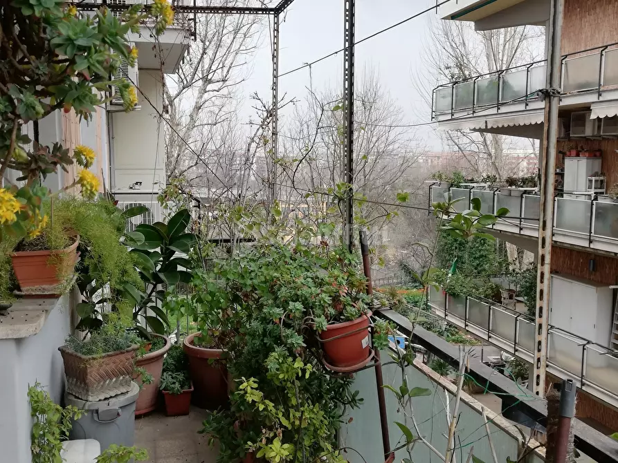 Immagine 13 di Bilocale in affitto  in Via Pietro Mascagni 186 a Roma