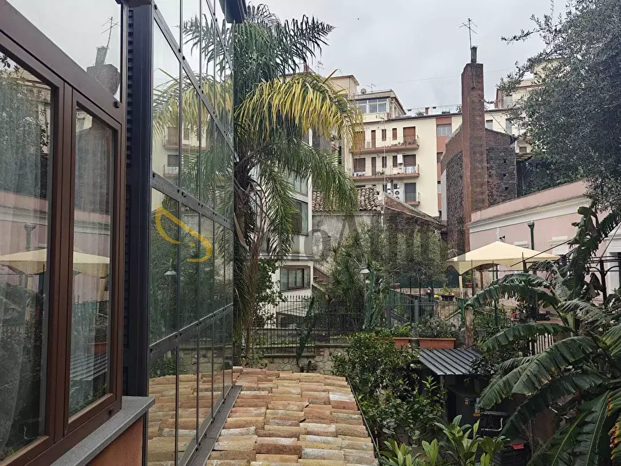 Immagine 15 di Trilocale in affitto  a Catania