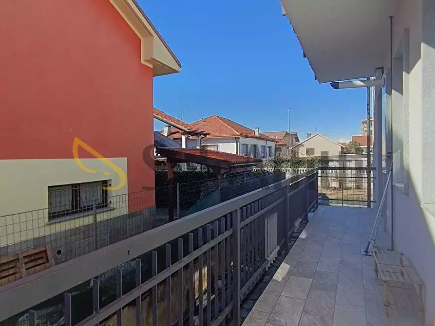 Immagine 13 di Bilocale in affitto  in via Trieste a Beinasco