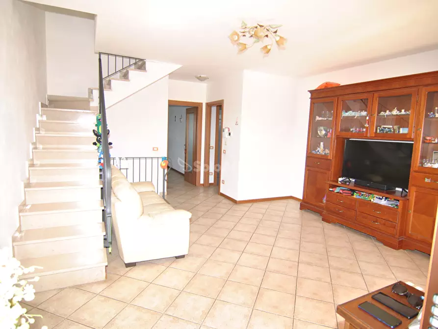 Immagine 3 di Villetta a schiera in affitto  in Via Giovanni Lomi 6 a Livorno