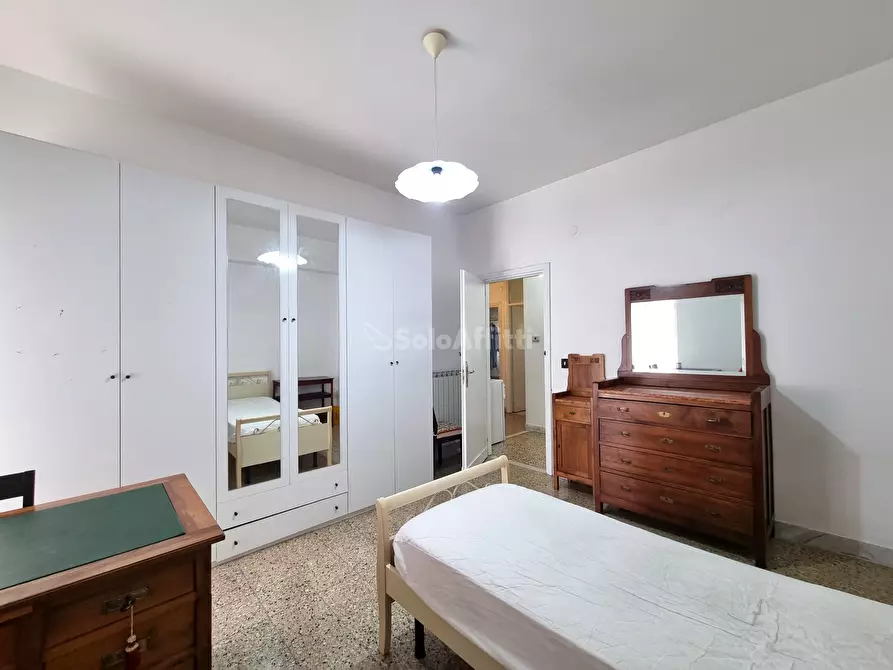 Immagine 8 di Stanza singola in affitto  a Catanzaro