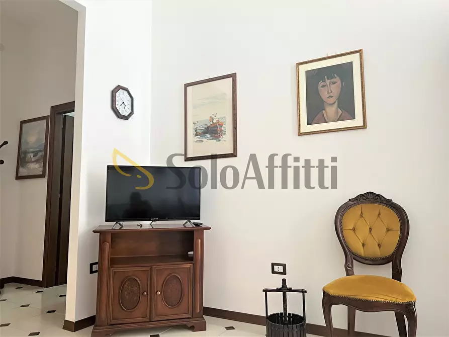 Immagine 8 di Quadrilocale in affitto  a Cagliari