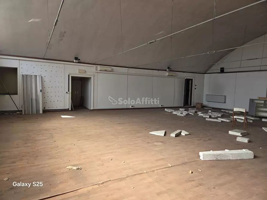 Immagine 7 di Capannone industriale in affitto  in Via Cesare Battisti a Vignola