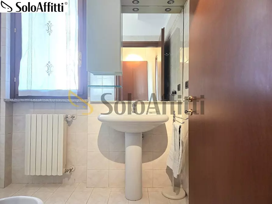 Immagine 15 di Bilocale in affitto  in Via Giacomo Puccini 22 a Cesano Maderno