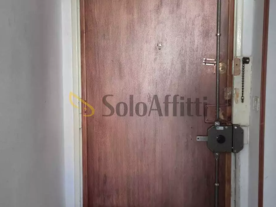 Immagine 22 di Bilocale in affitto  in VIA REY 13 a Torino