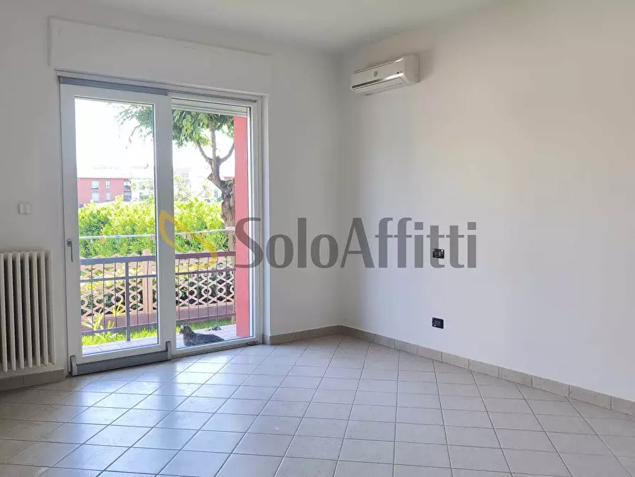 Immagine 1 di Quadrilocale in affitto  in Via Juvarra 9 a Chieri